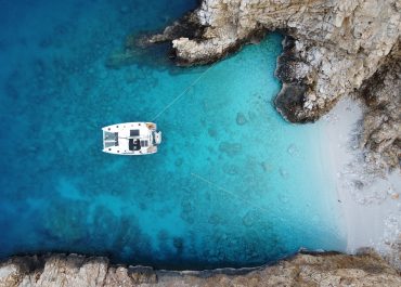 Yacht Charter vs Cruise Ship: Unveiling the True Freedom of Sea Travel in Greece